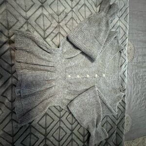 Beautiful light gray fall sweater